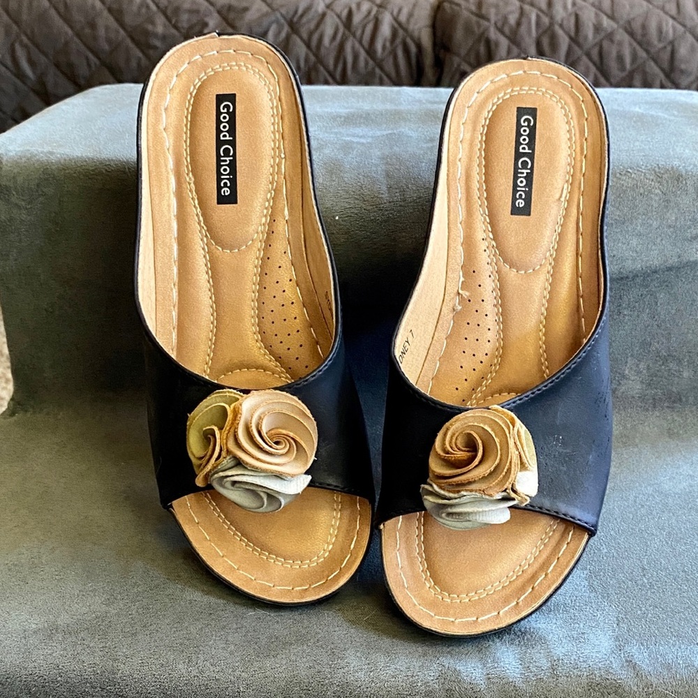 Cute Floral Wedge